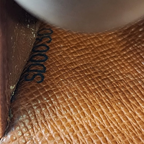 Authentic LOUIS VUITTON Monogram Portefeiulle Elise Leather Wallet Code#  SD0030 - Picture 4 of 16